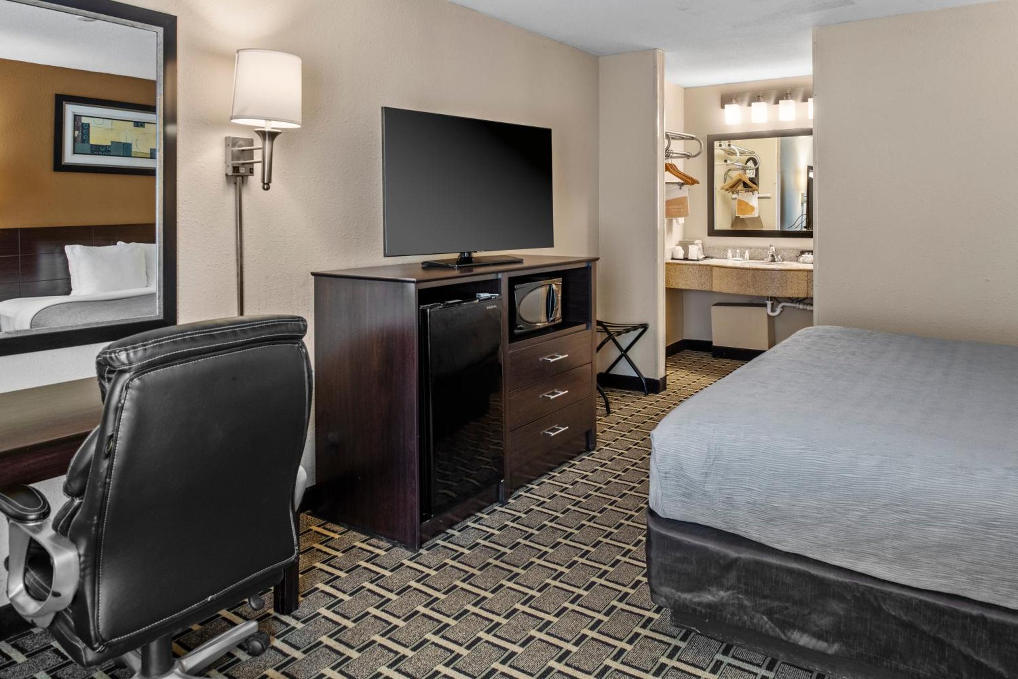 Quality Inn Kingsland Buitenkant foto