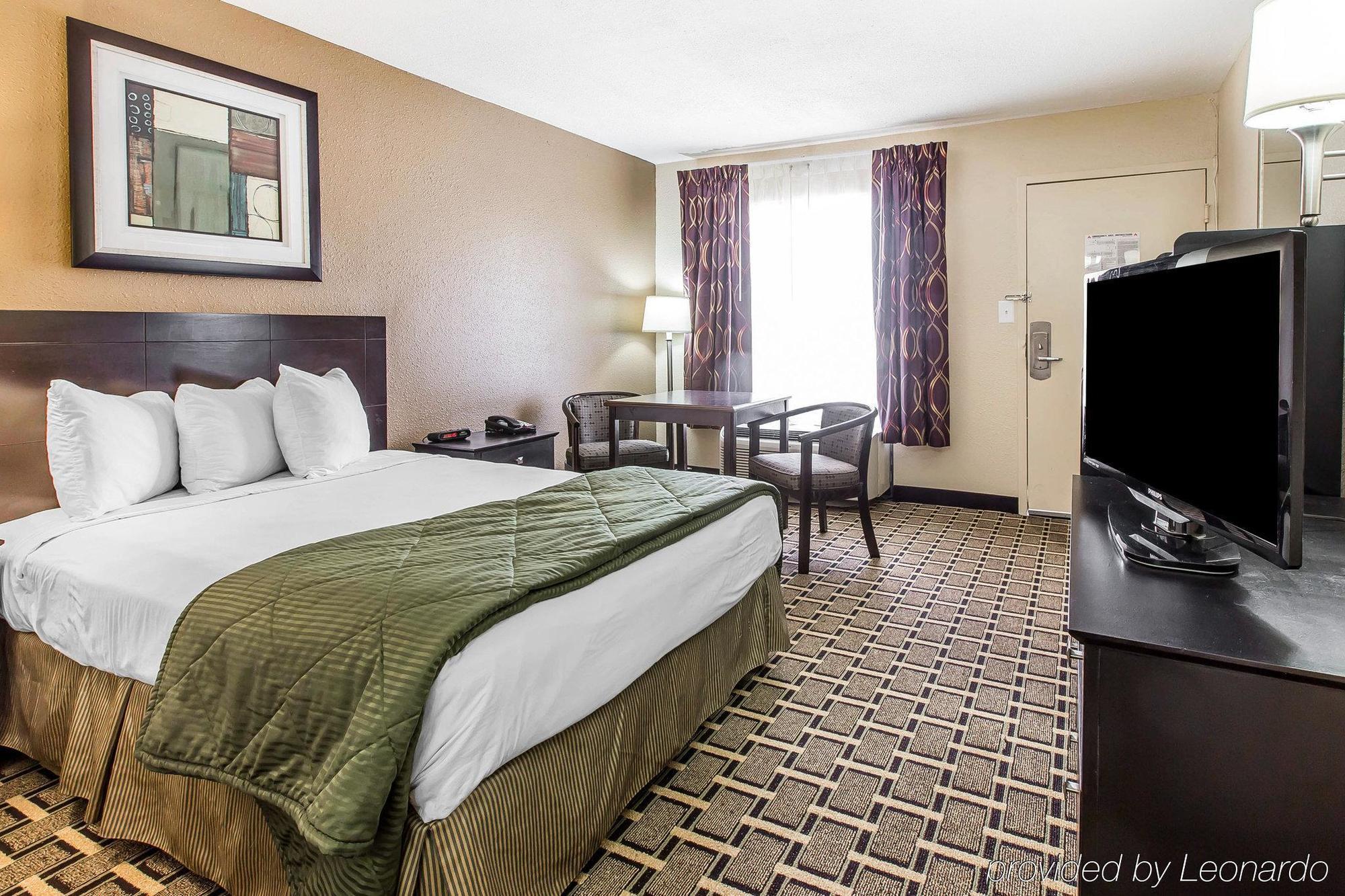 Quality Inn Kingsland Buitenkant foto
